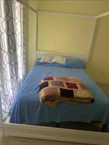 Room For Rent