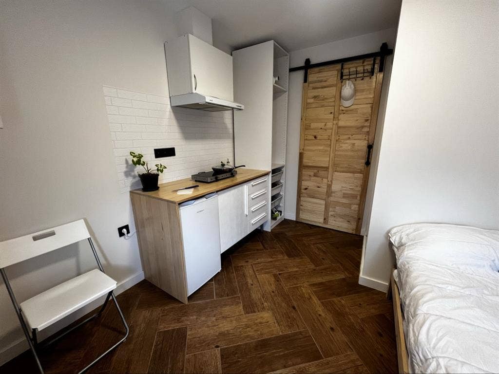Independent room for short stay