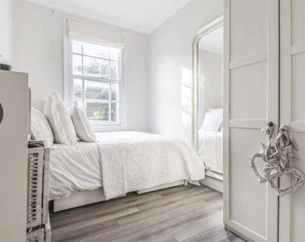 Beautiful Victorian Bedroom
