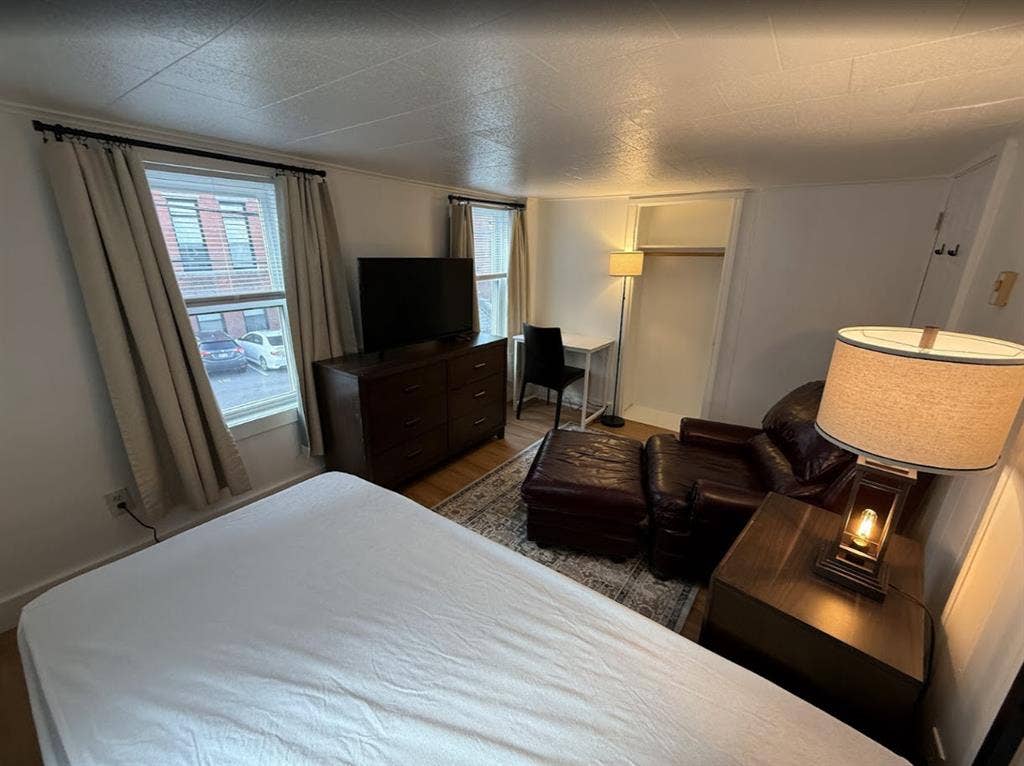 Furnished room in Haverhill