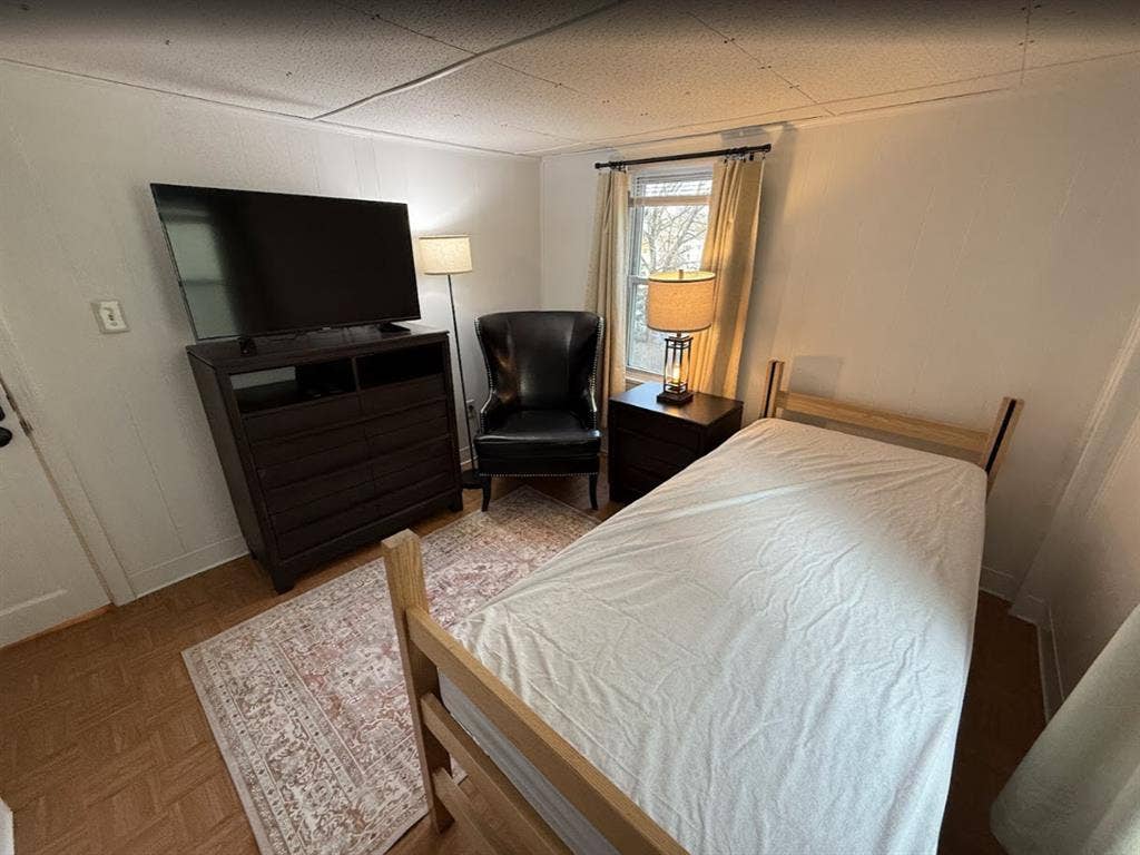 Furnished room in Haverhill