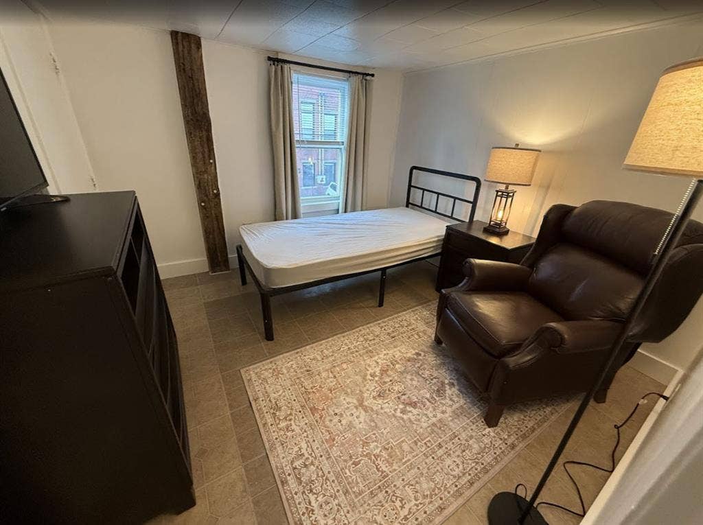 Furnished room in Haverhill