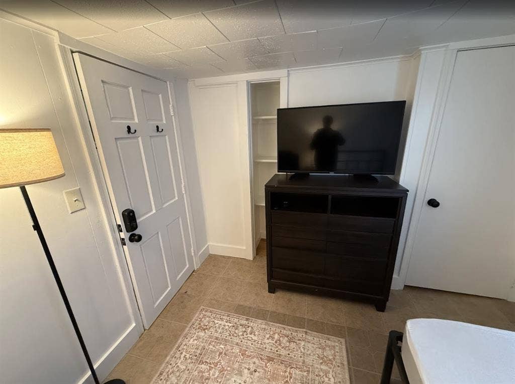 Furnished room in Haverhill