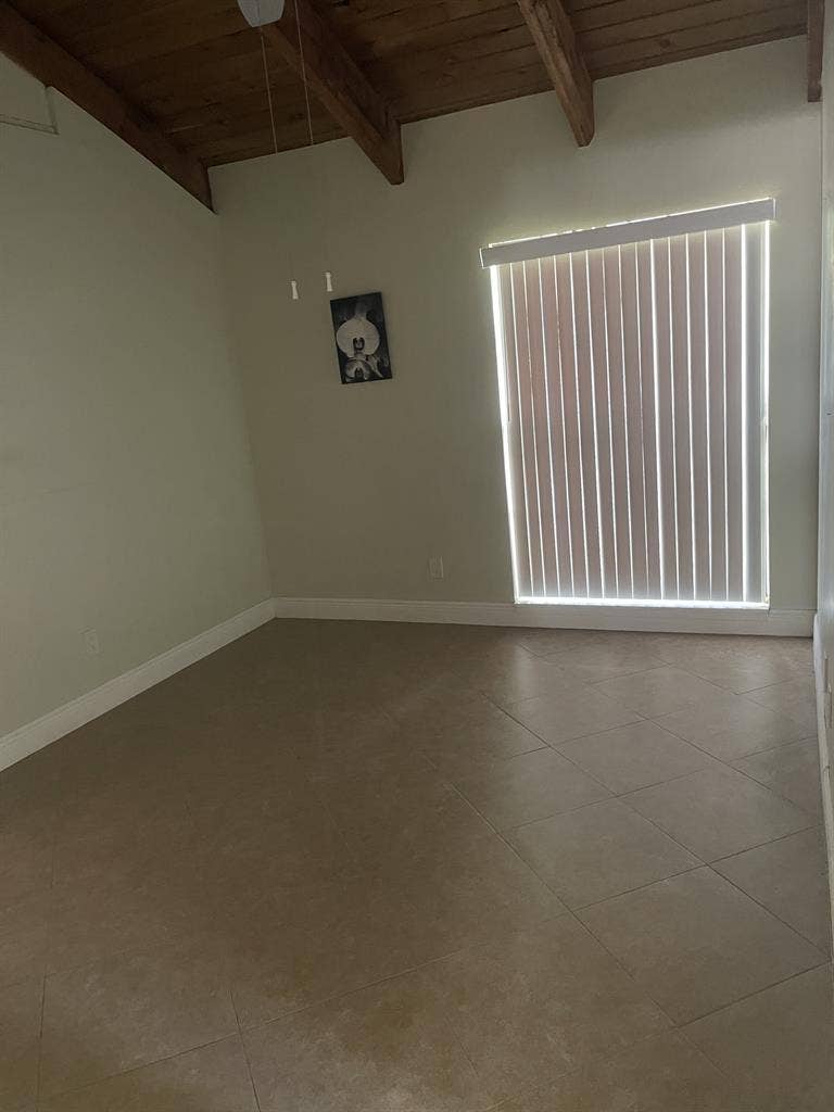 Master Bedroom w/ Private Bath