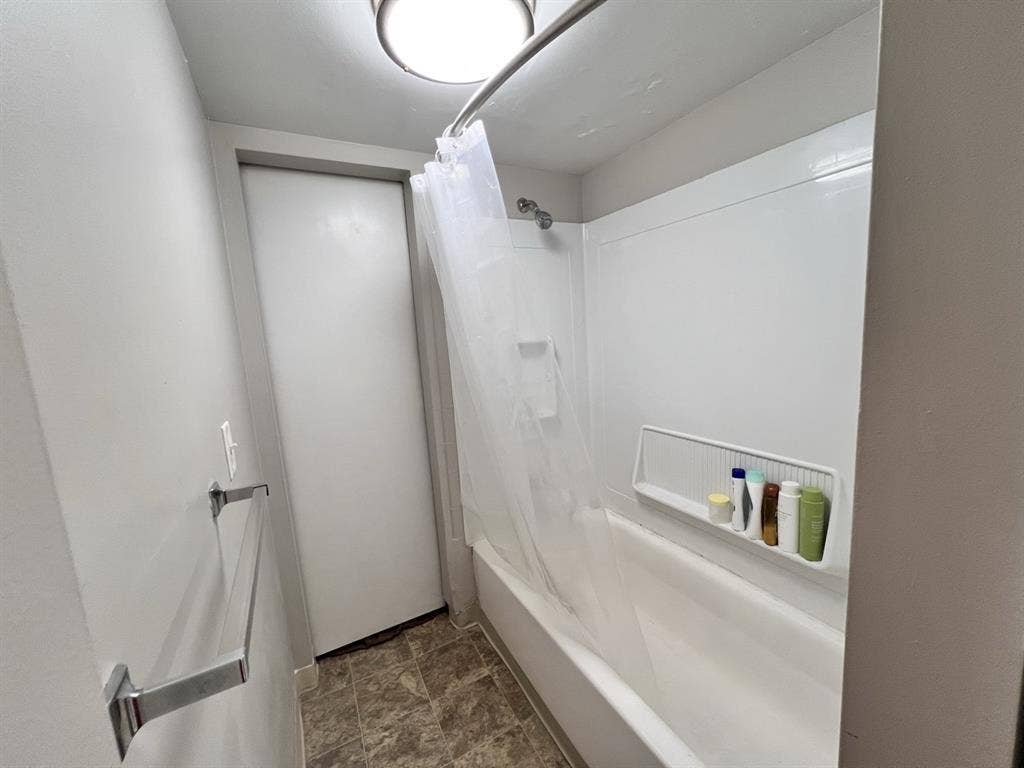 Spacious Bathroom