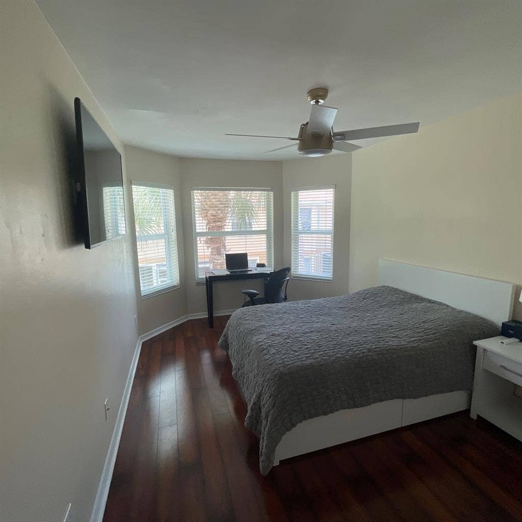 Furnished room in Estero Townhouse