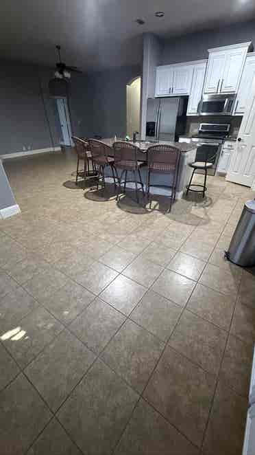 *ROOM FOR RENT: UNFURNISHED*