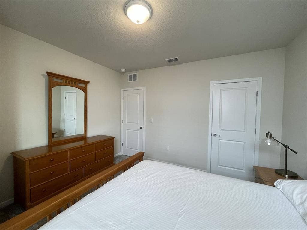 Furnished Room w/ Private Bath