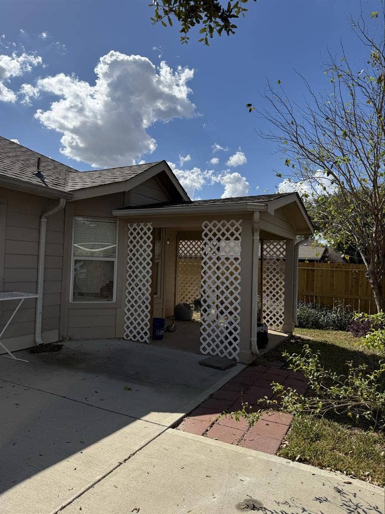 Room for rent in Katy/Cypress area