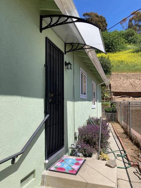 So. Pasadena area room w/bath