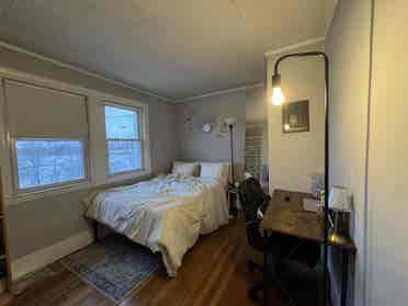 Summer sublet near Assembly Square
