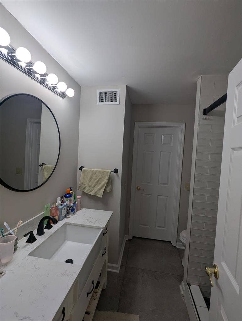 Spacious B place in Hillsboro