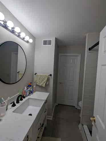 Spacious B place in Hillsboro