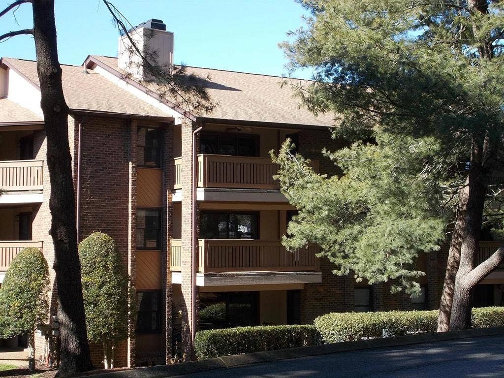 Spacious B place in Hillsboro