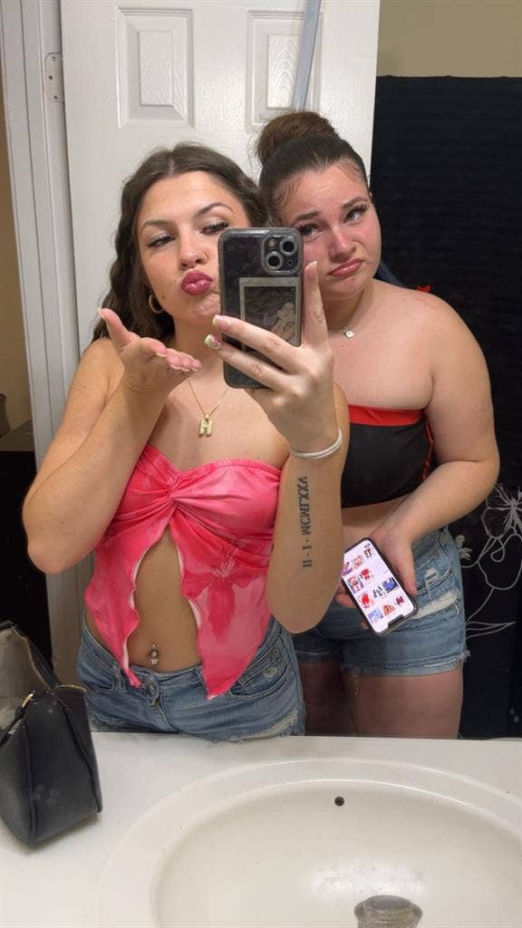 Looking for 1 roommate!!