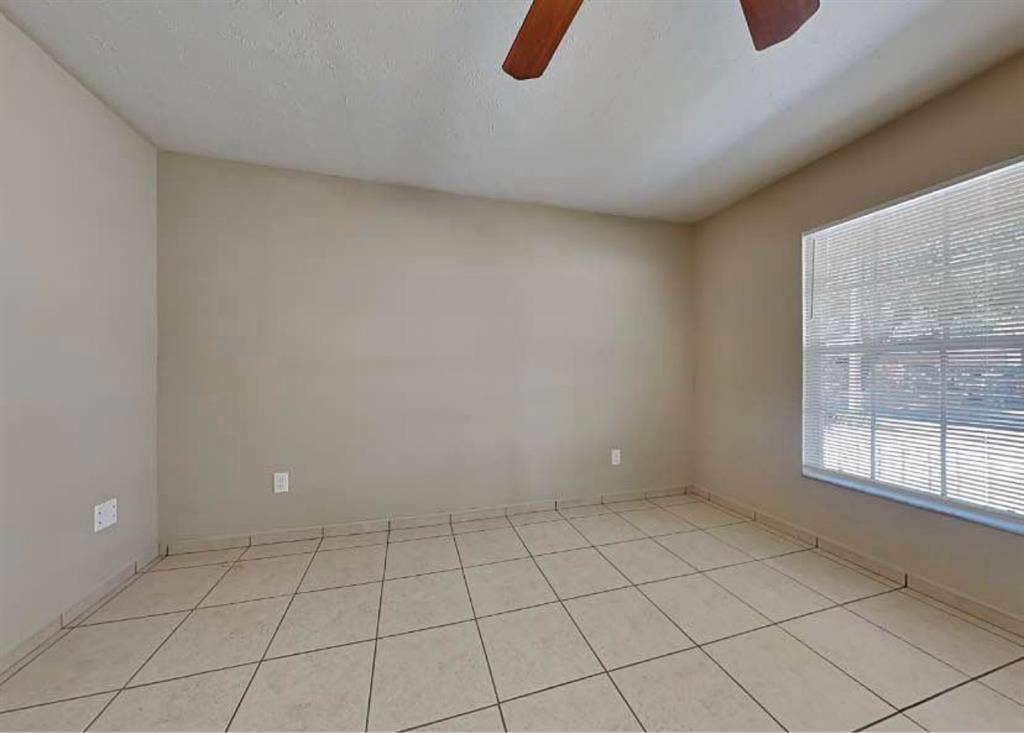 Beautiful comfy home for rent!