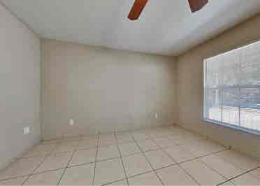 Beautiful comfy home for rent!