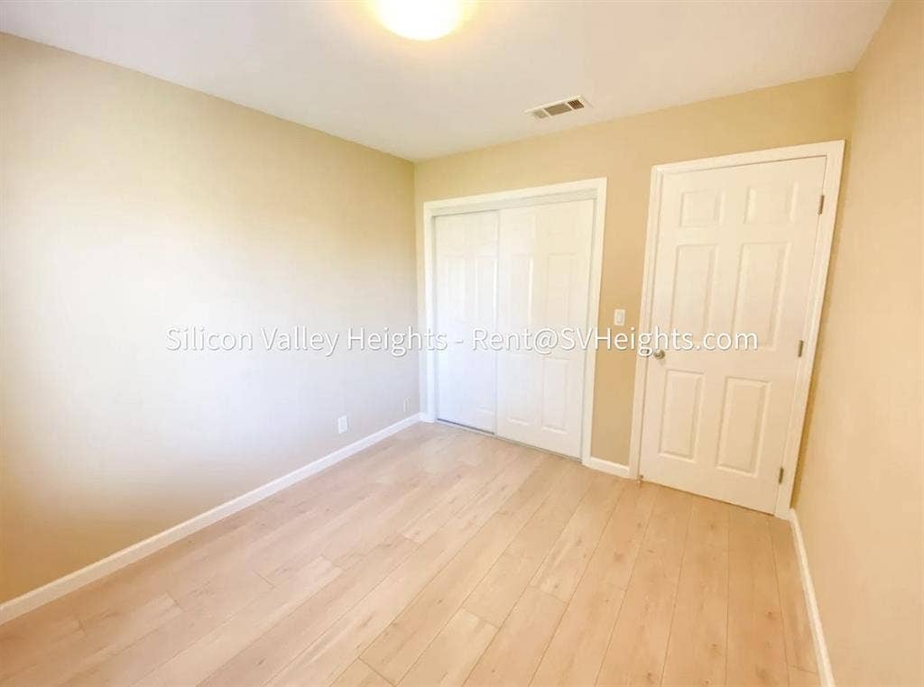2 bedrooms available