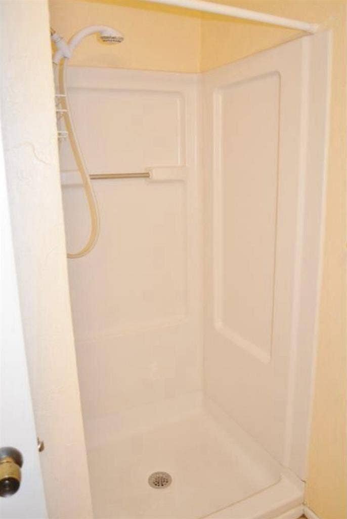 Looking for a roommate