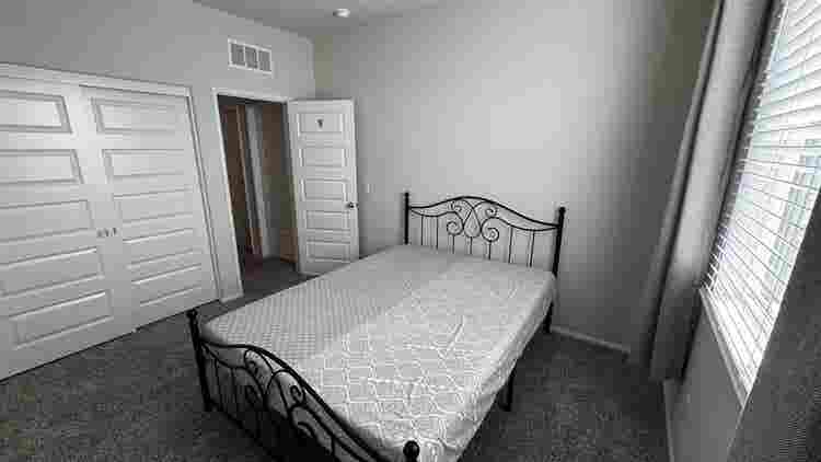 Furnished room