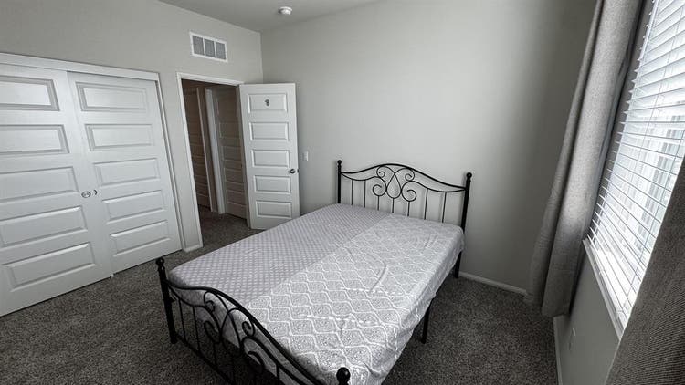 Furnished room