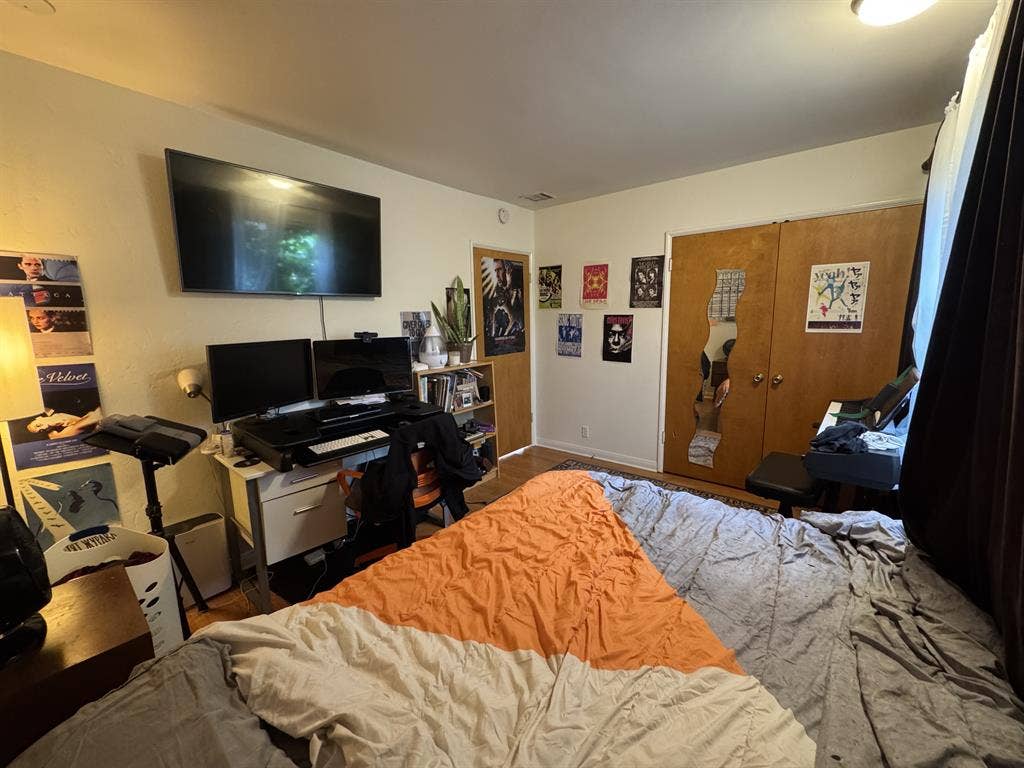 Bedroom Available for Rent-West LA