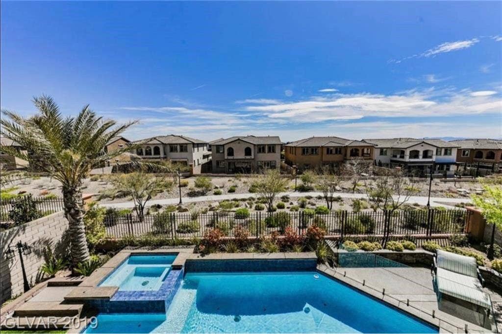 Summerlin Upscale Tranquil
Home