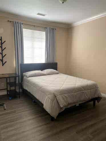 Private room in North Fontana