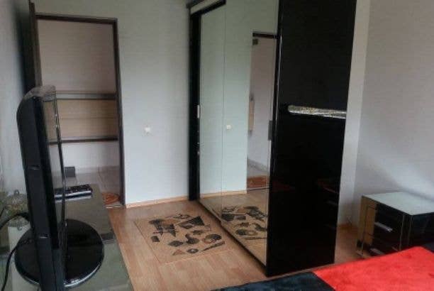 furnished room apartment