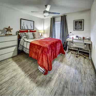 LEASE TAKEOVER FOR FALL
