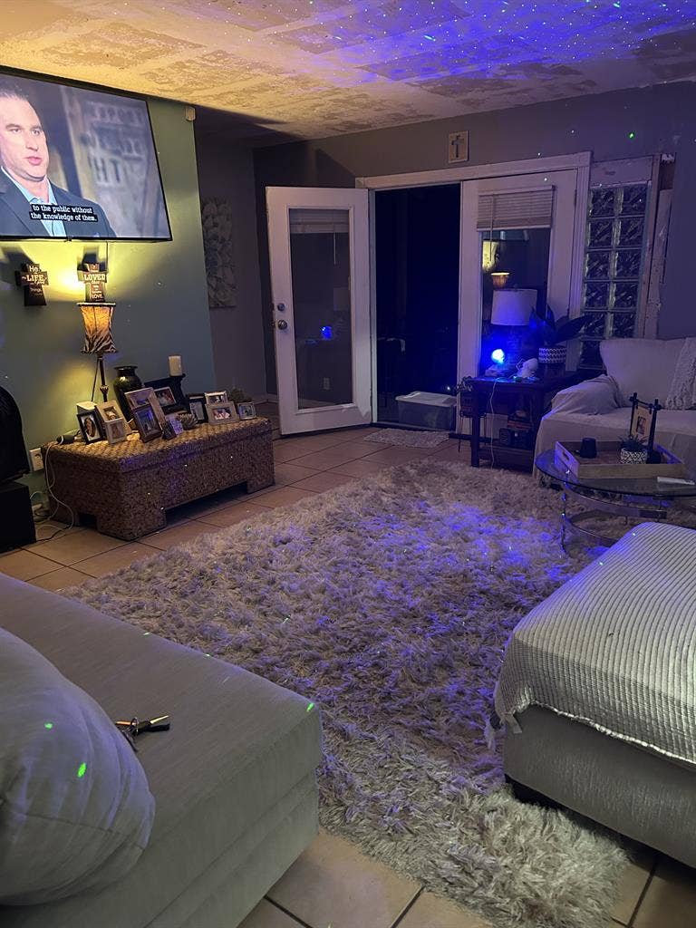 Large furnished room