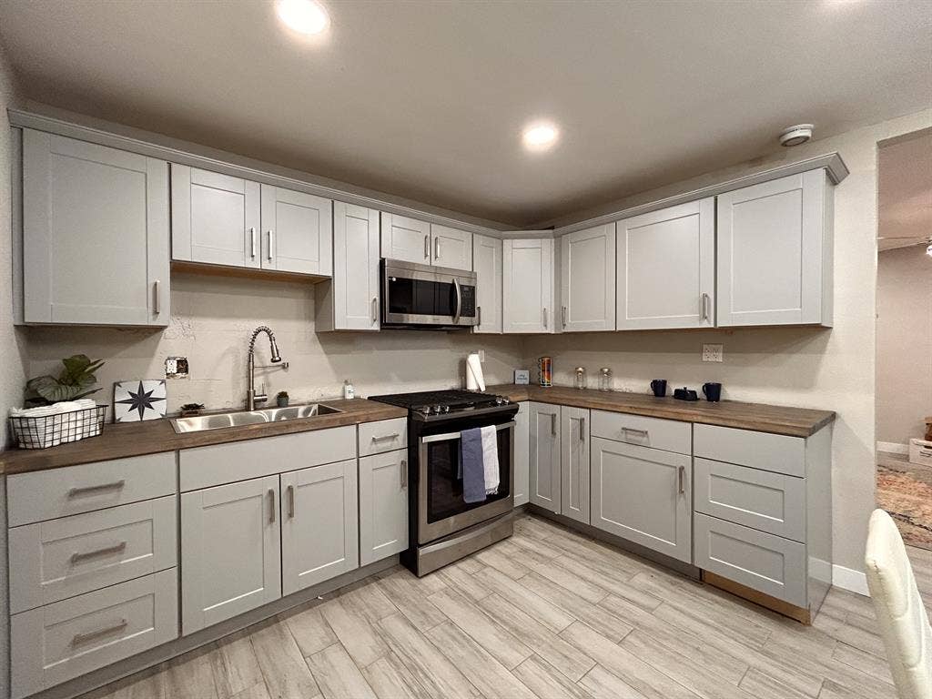 Large Room Furnished, All Included