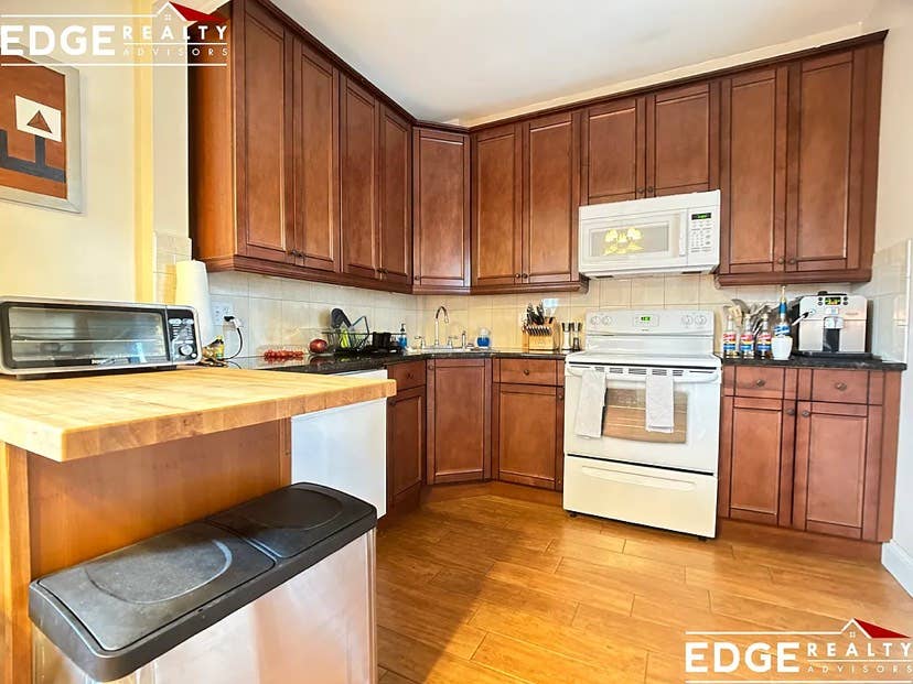 Brighton Center Summer Sublet