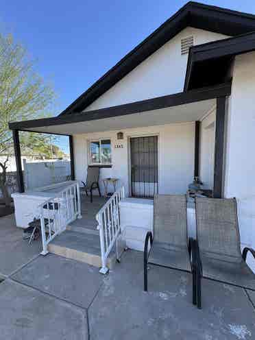 Small Room furnished, all included