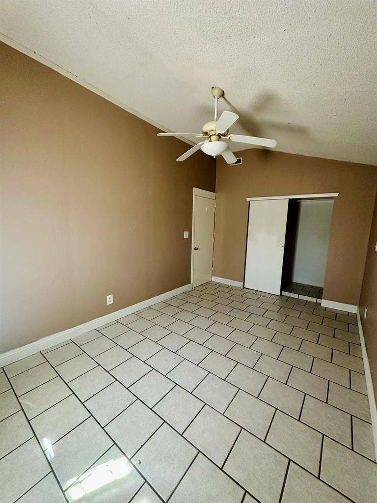 Cozy & Quiet Room in East El Paso