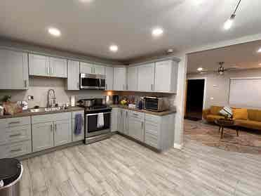 Medium Room Furnished, All Included