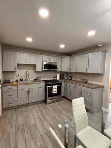 Medium Room Furnished, All Included