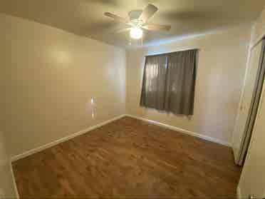 Room near mall and college