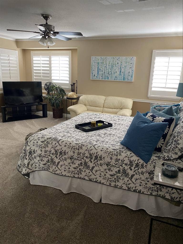 Large furnished room