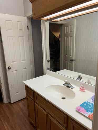 Private Room and Bath- South Side