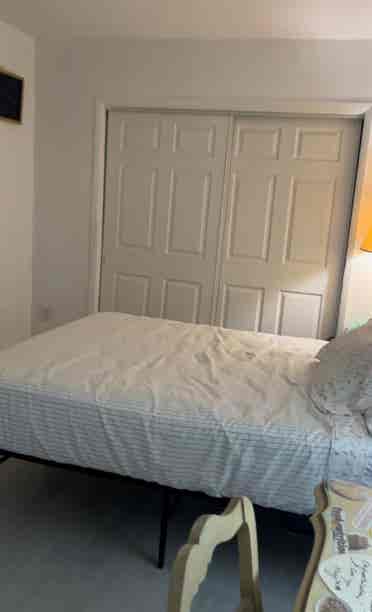 Sunny Private Entrance Bedroom