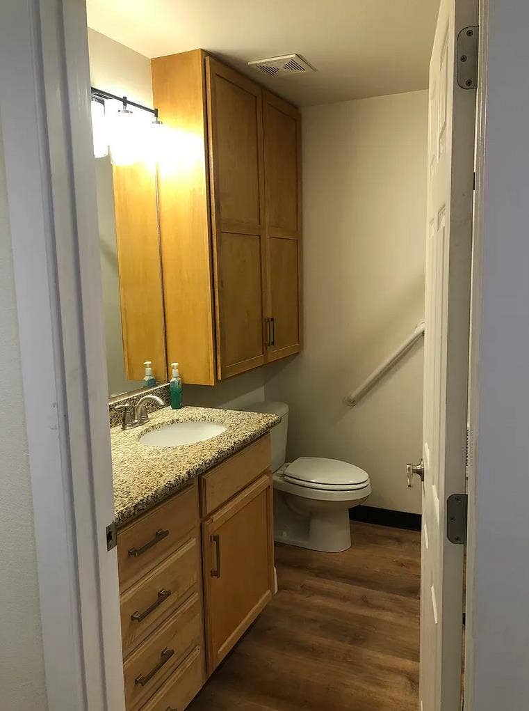 Cozy and close to all you Need