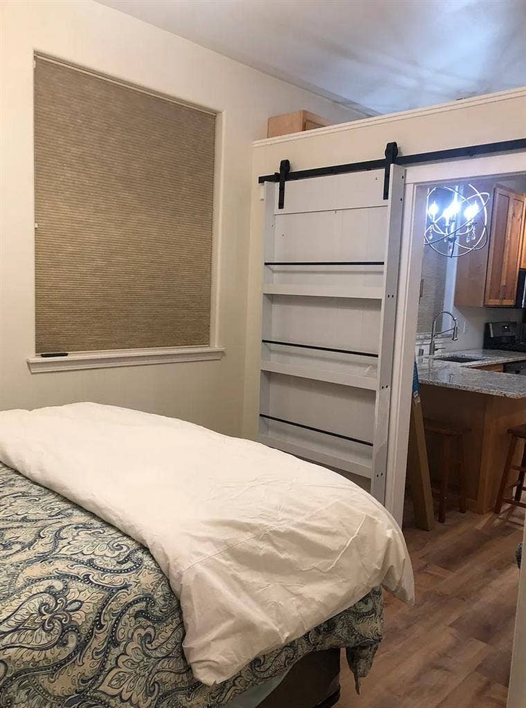 Cozy and close to all you Need