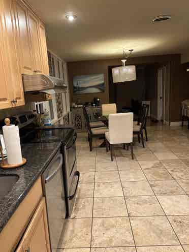 Private bedroom available for rent!