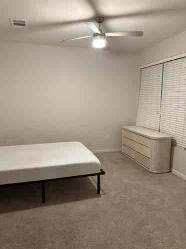 Looking for roommate for May