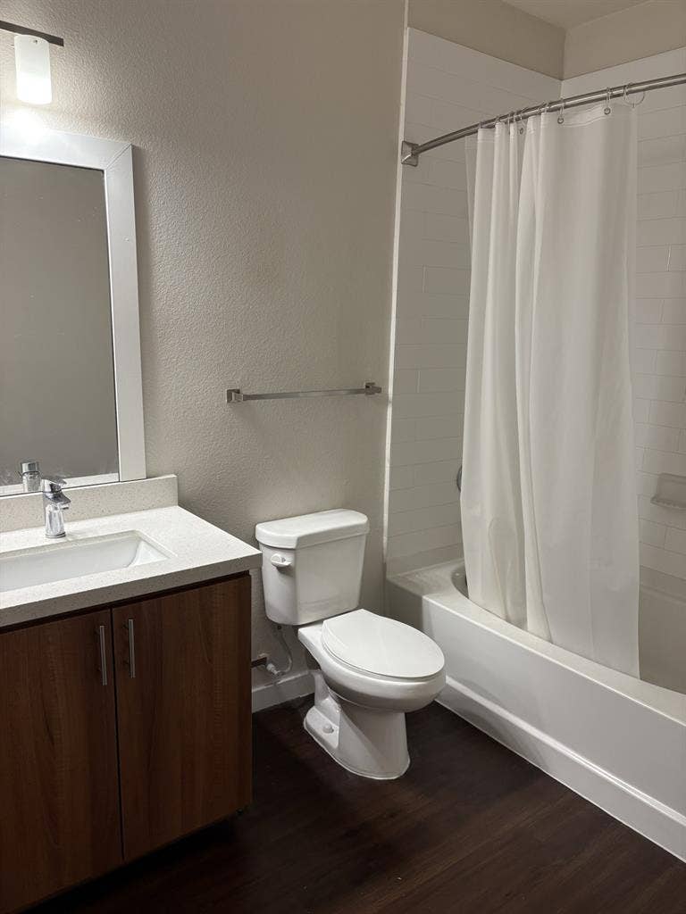 Looking for roommate for May