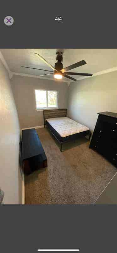 Room for rent in garland