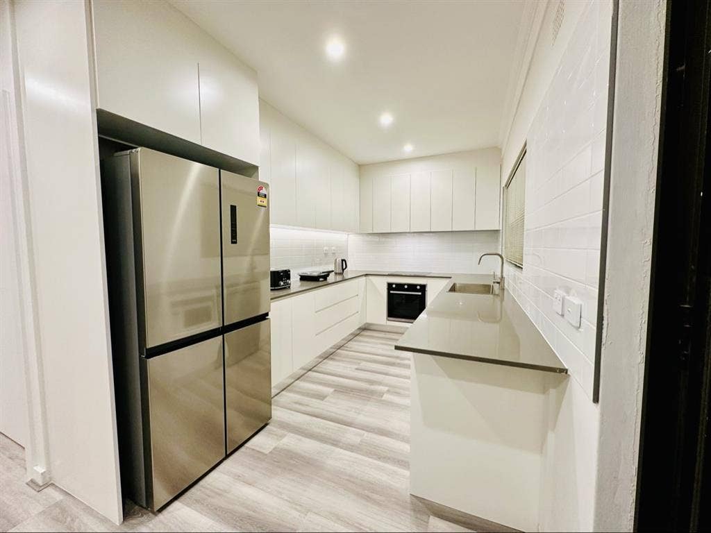 Maroubra house for students sharing