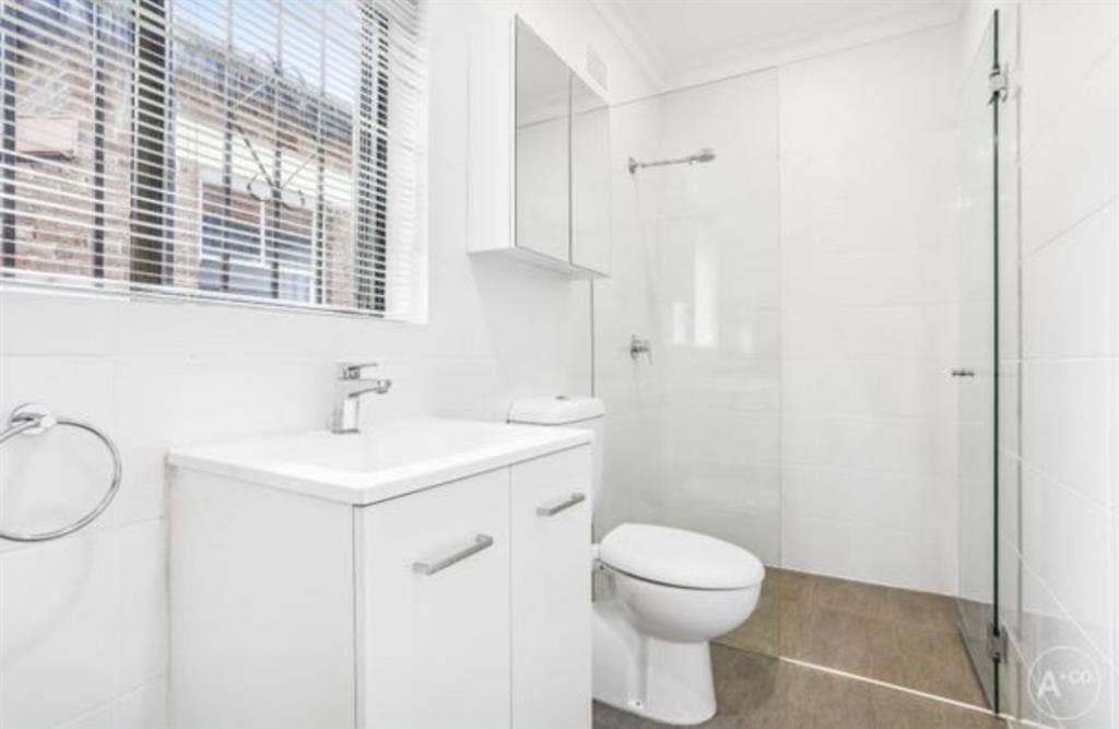 Maroubra house for students sharing
