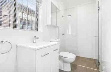 Maroubra house for students sharing